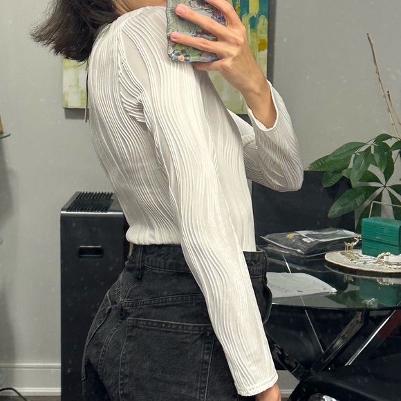 [SOLD] NWT Rihoas Boat Neck Water Ripple Textured longsleeve Tee - Picture 5 of 7